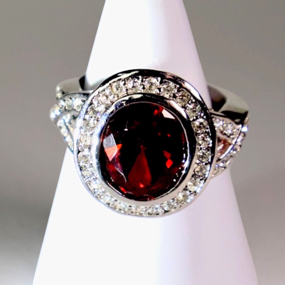 Swarovski Crystal Red Oval Halo Ring Sterling Silver Overlay Size 8 Statement